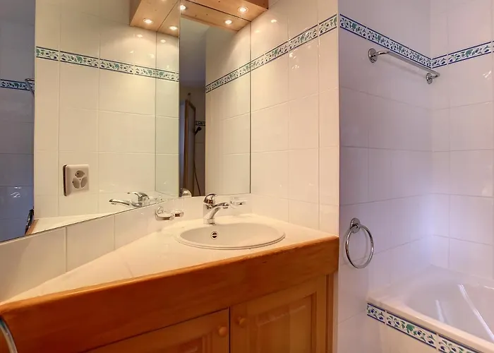 Appartement Romarin 116 *