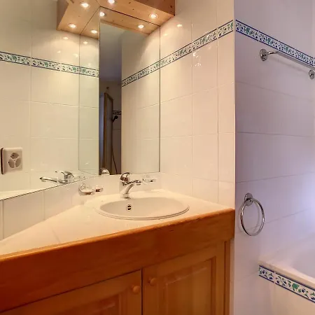 Apartament Romarin 116 *